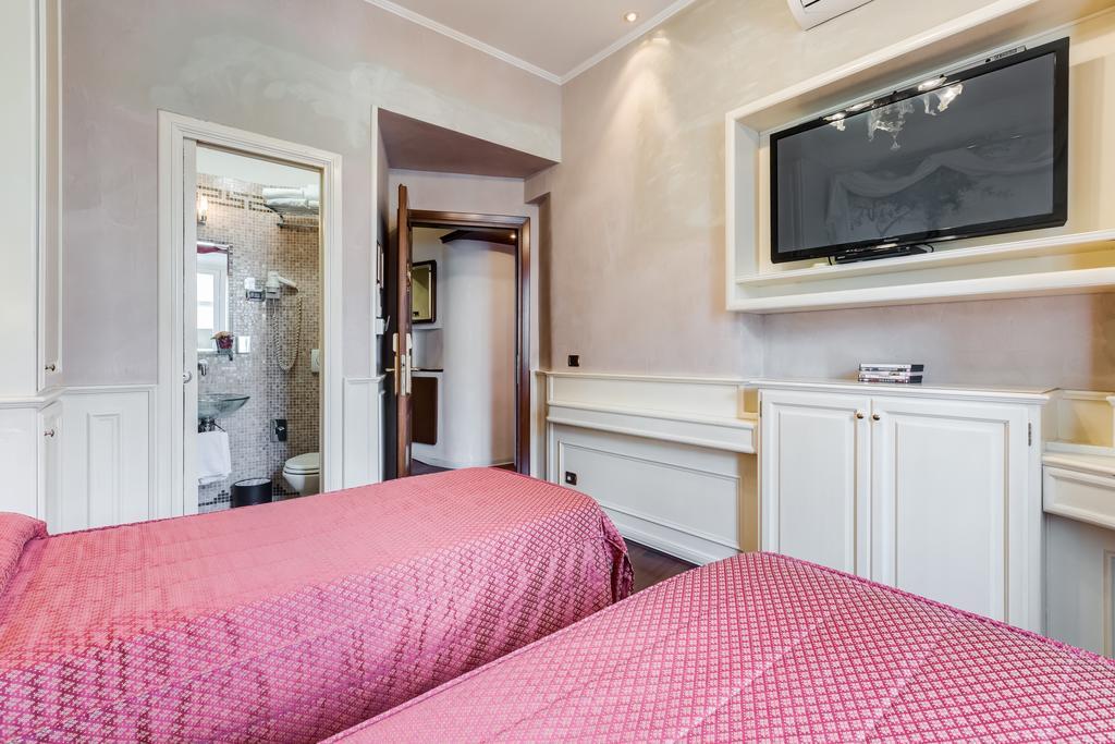 38 Viminale Street Hotel Roma Exterior foto